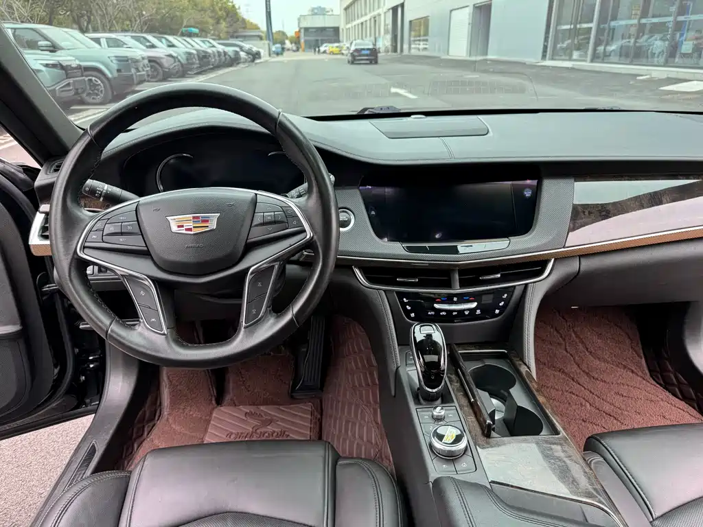 Cadillac CT6 — фото 8