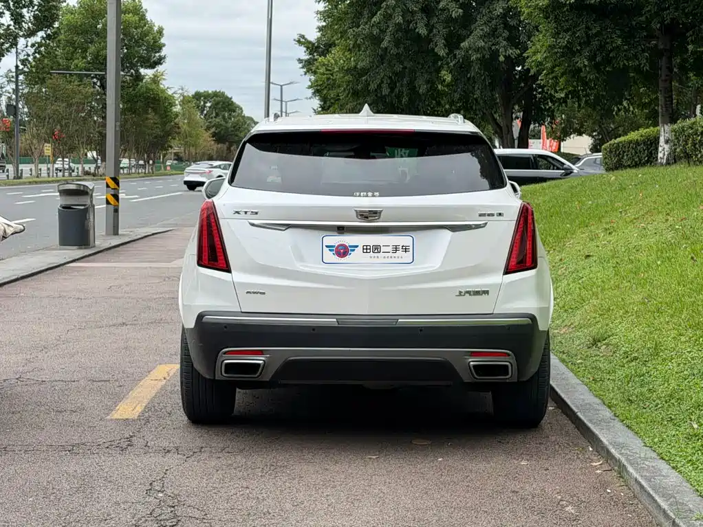 Cadillac XT5 — фото 5