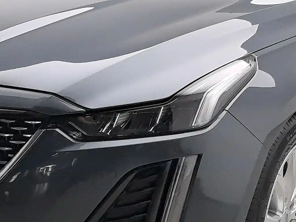 Cadillac CT5 — фото 7
