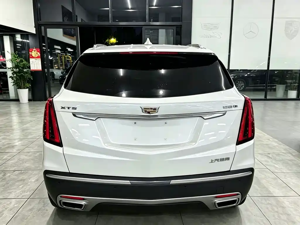 Cadillac XT5 — фото 4