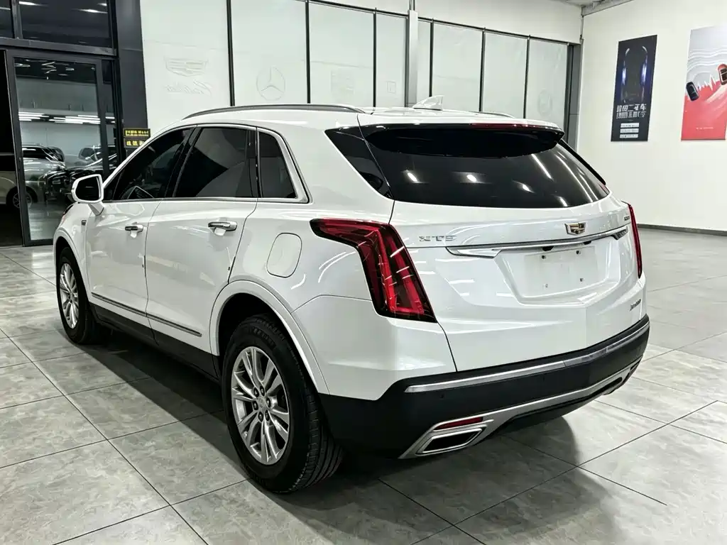 Cadillac XT5 — фото 5