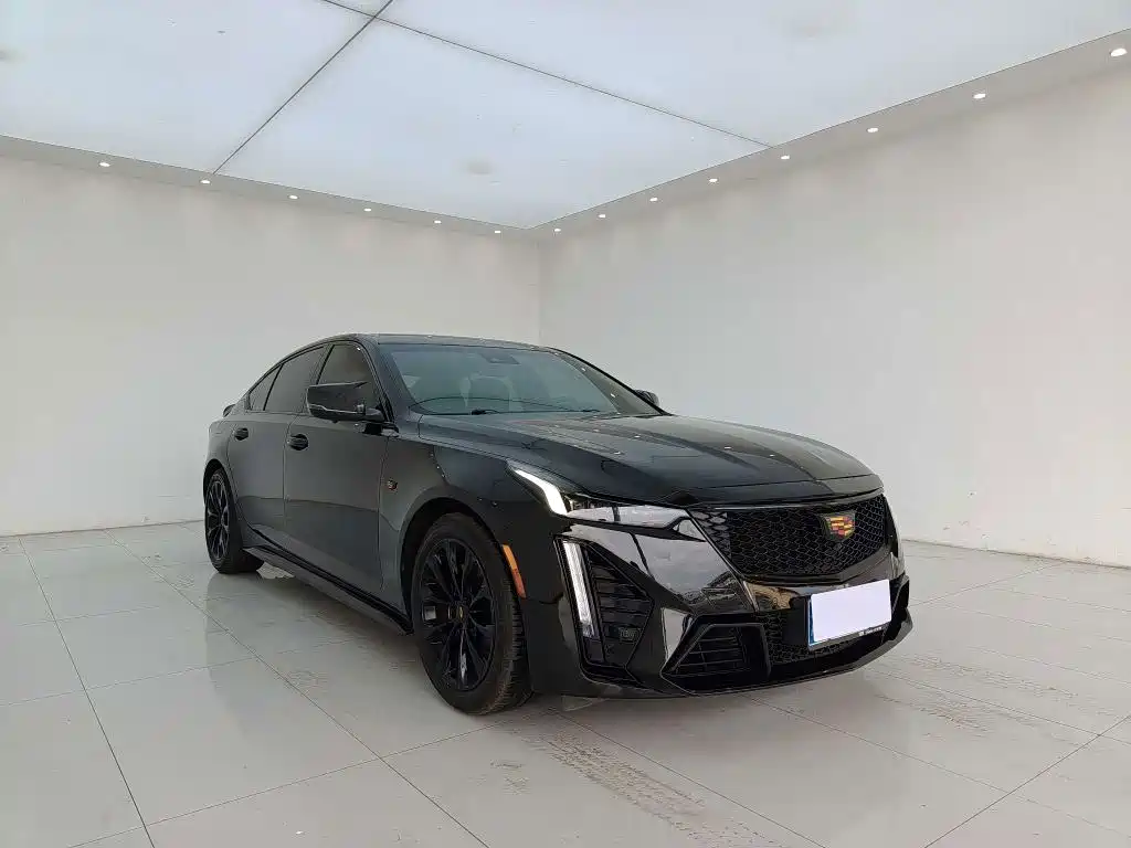 Cadillac CT5 — фото 3