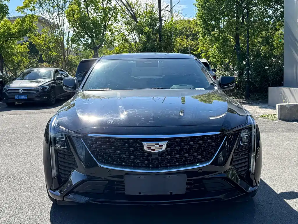 Cadillac CT5 — фото 2