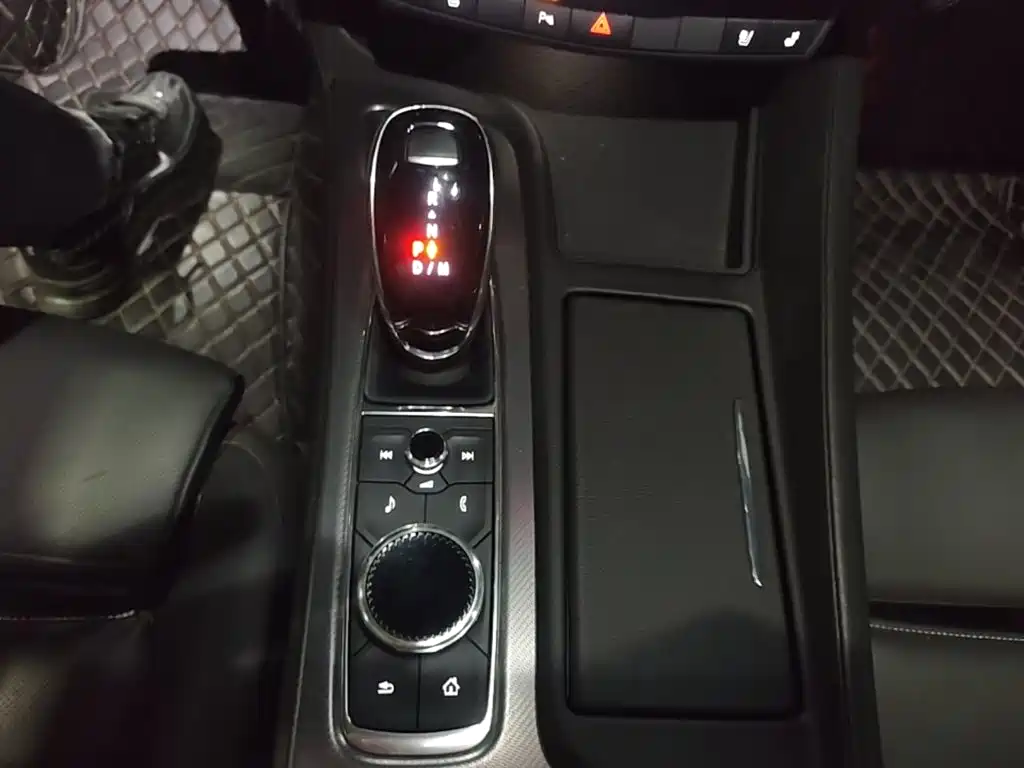 Cadillac CT5 — фото 14