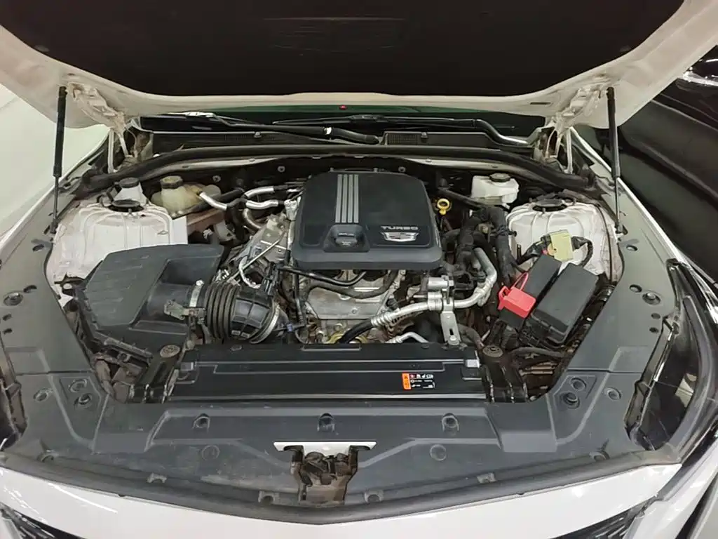Cadillac CT5 — фото 20