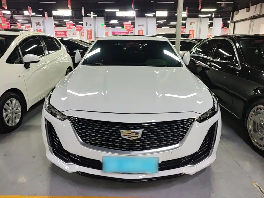Cadillac CT5 — фото 3