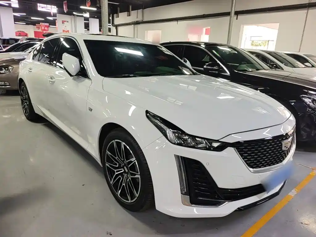 Cadillac CT5 — фото 4