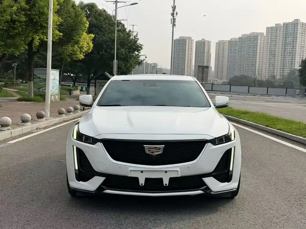 Cadillac CT5 — фото 2
