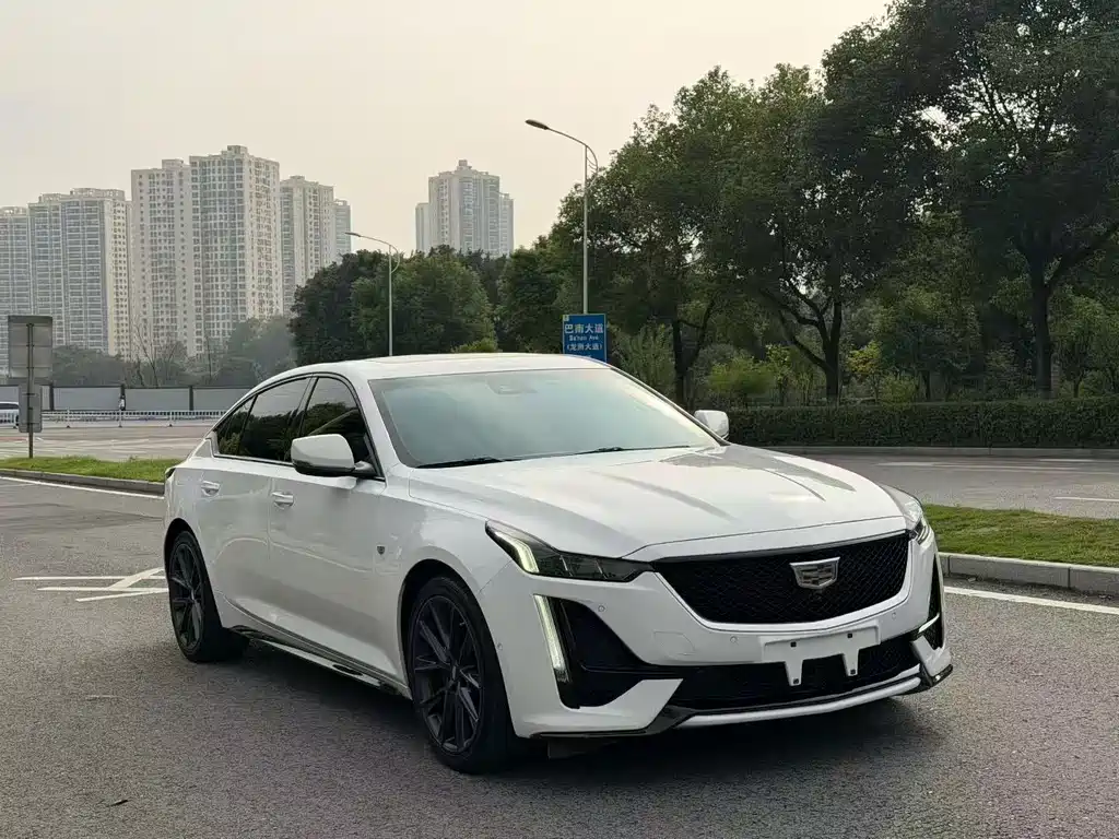 Cadillac CT5 — фото 3