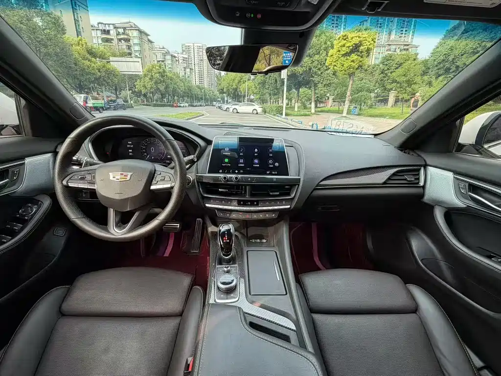 Cadillac CT5 — фото 5