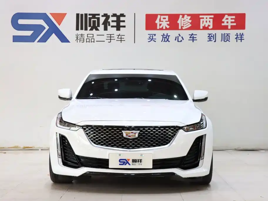 Cadillac CT5 — фото 2