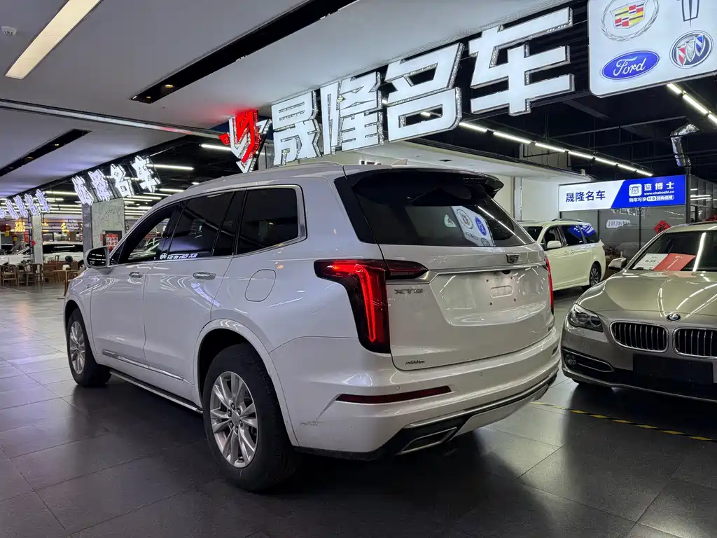 Cadillac XT6 — фото 2