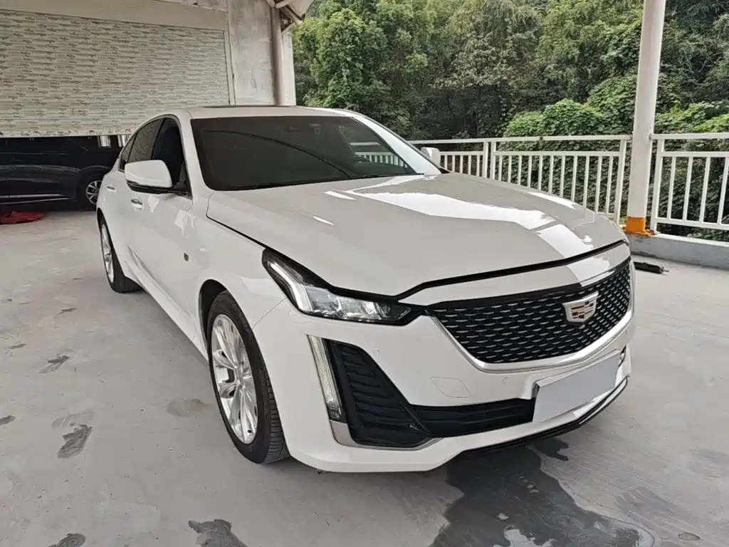 Cadillac CT5 — фото 4