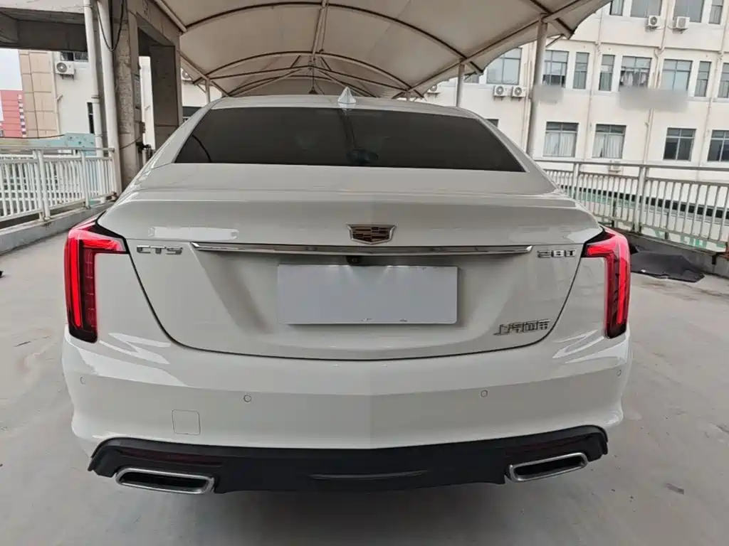 Cadillac CT5 — фото 6