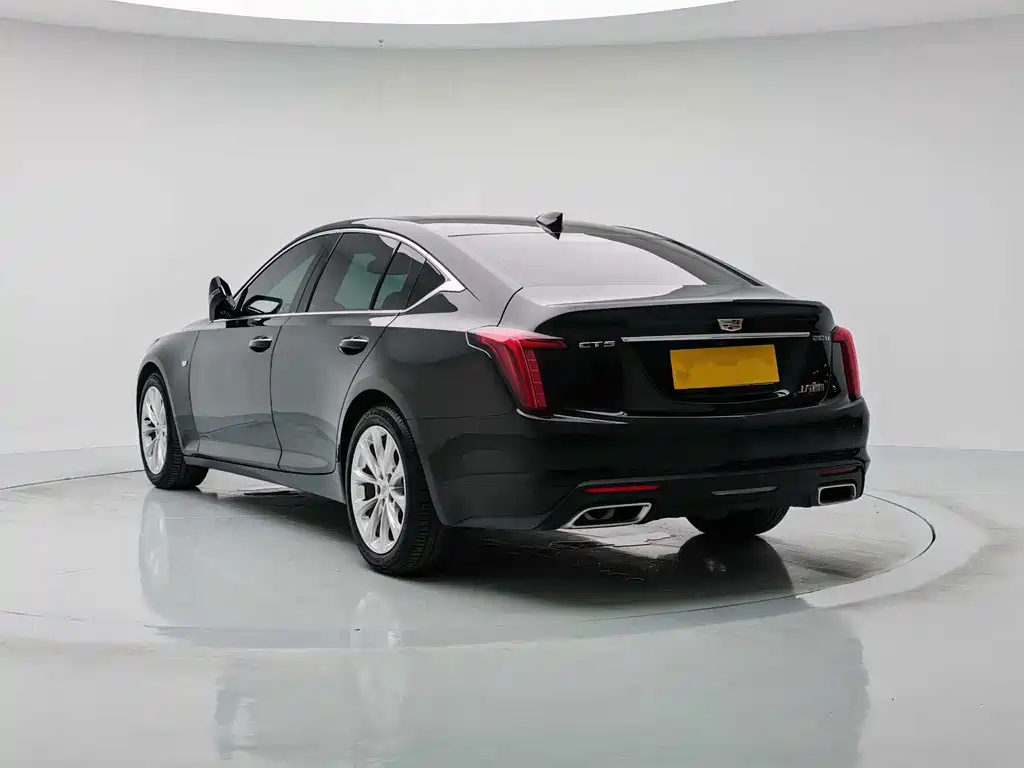 Cadillac CT5 — фото 4