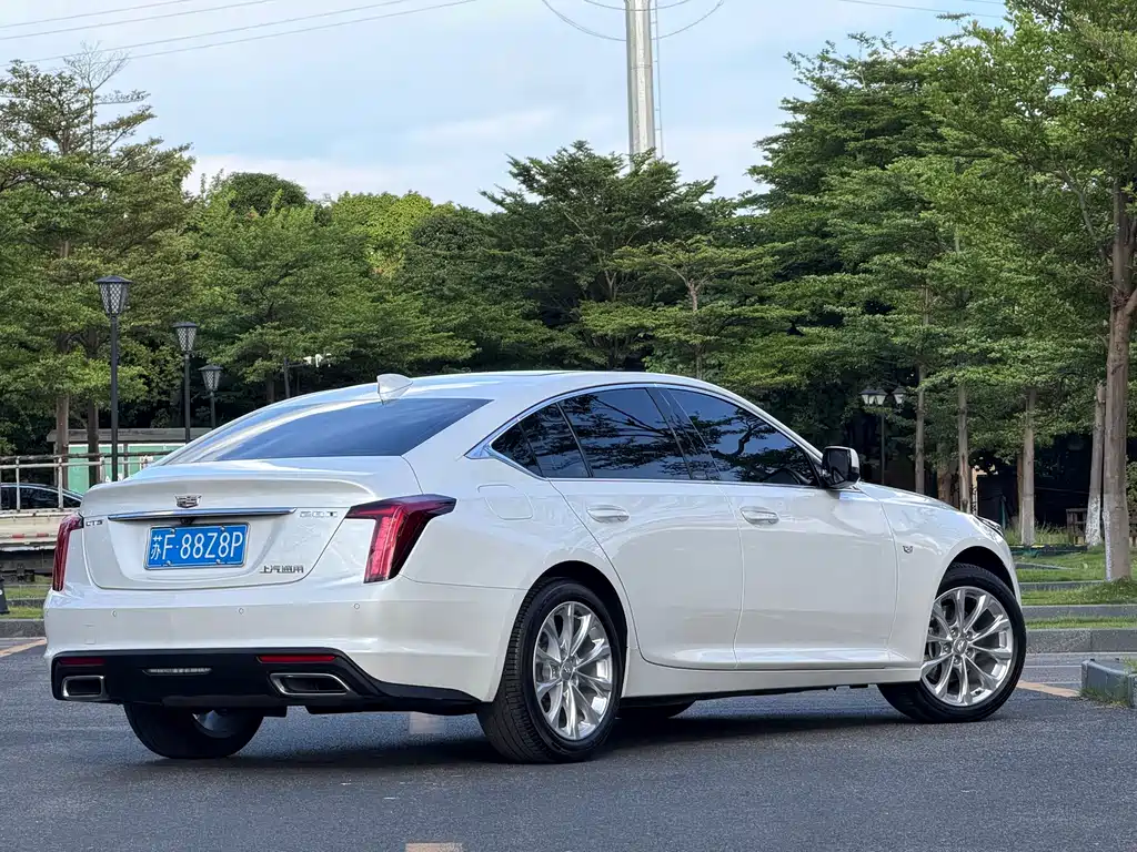 Cadillac CT5 — фото 4