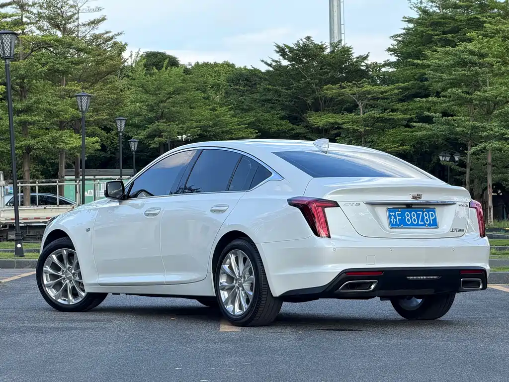 Cadillac CT5 — фото 5