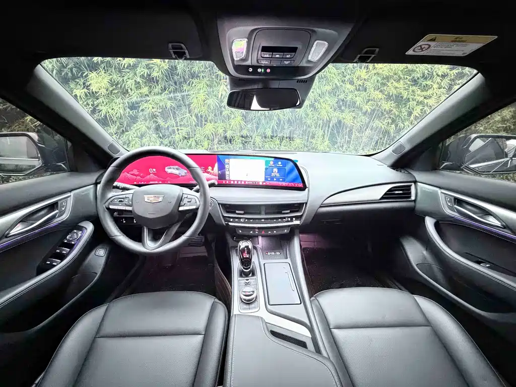 Cadillac CT5 — фото 5