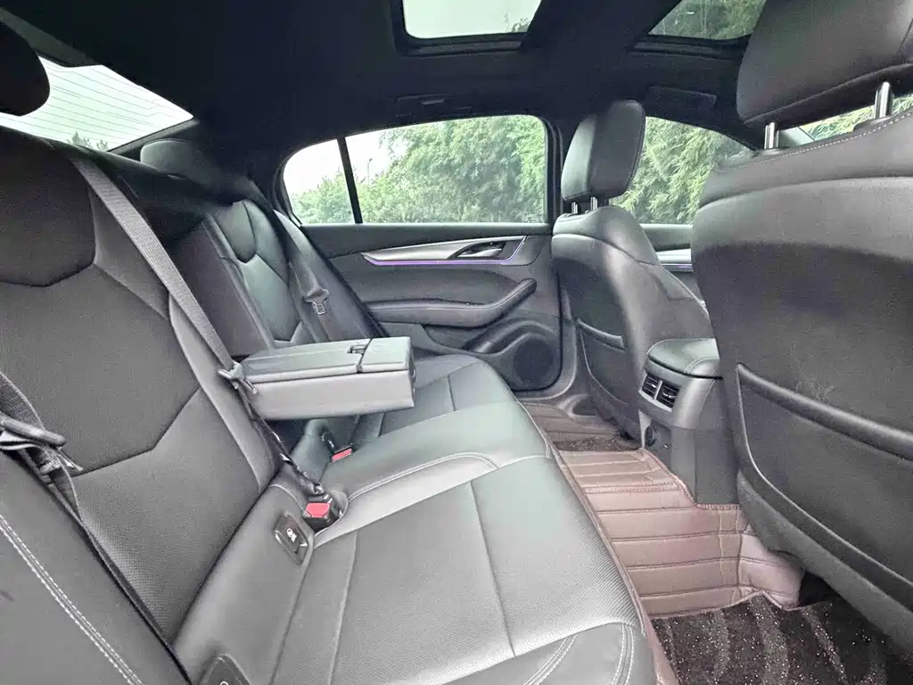 Cadillac CT5 — фото 6