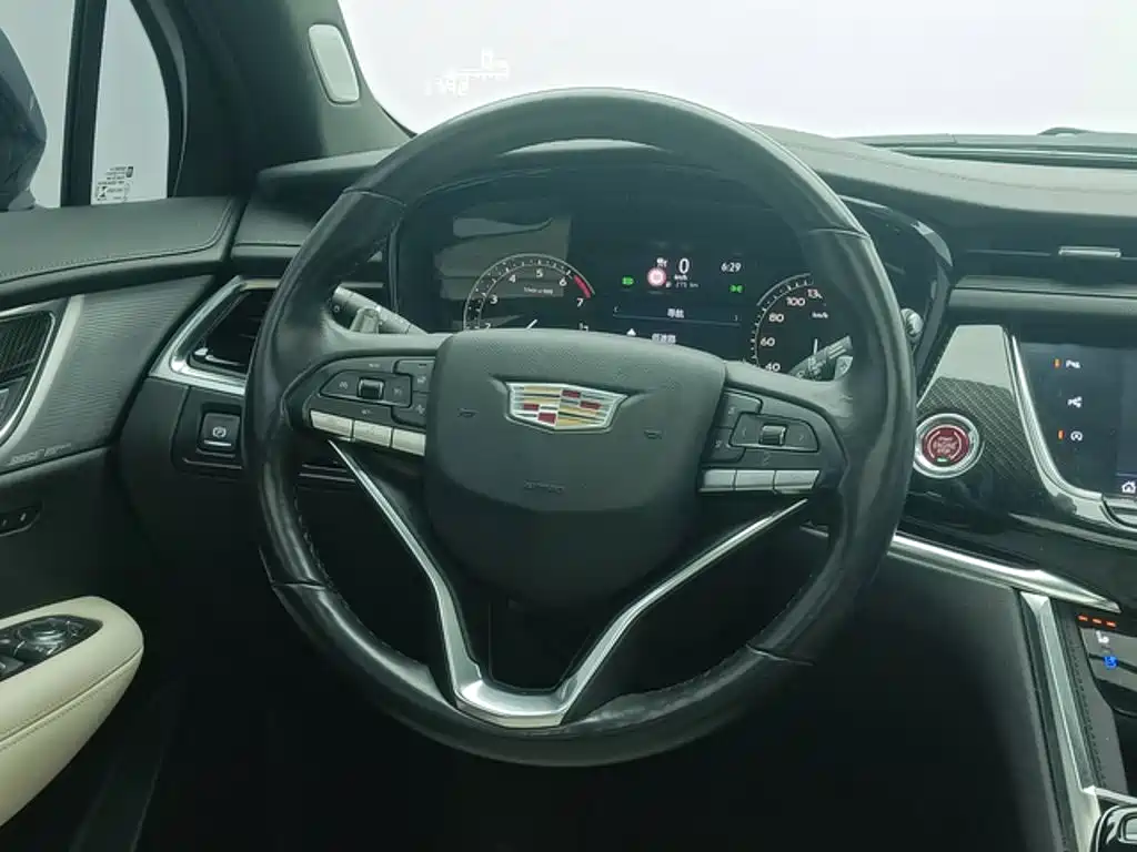 Cadillac XT6 — фото 6