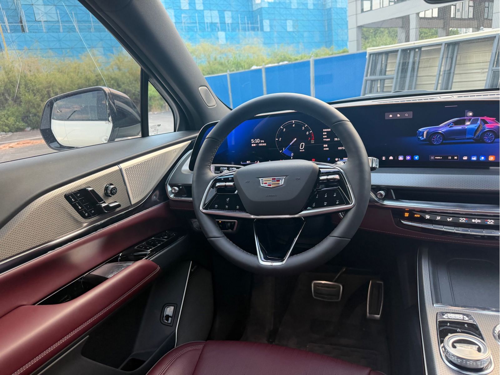 Cadillac XT5 — фото 7