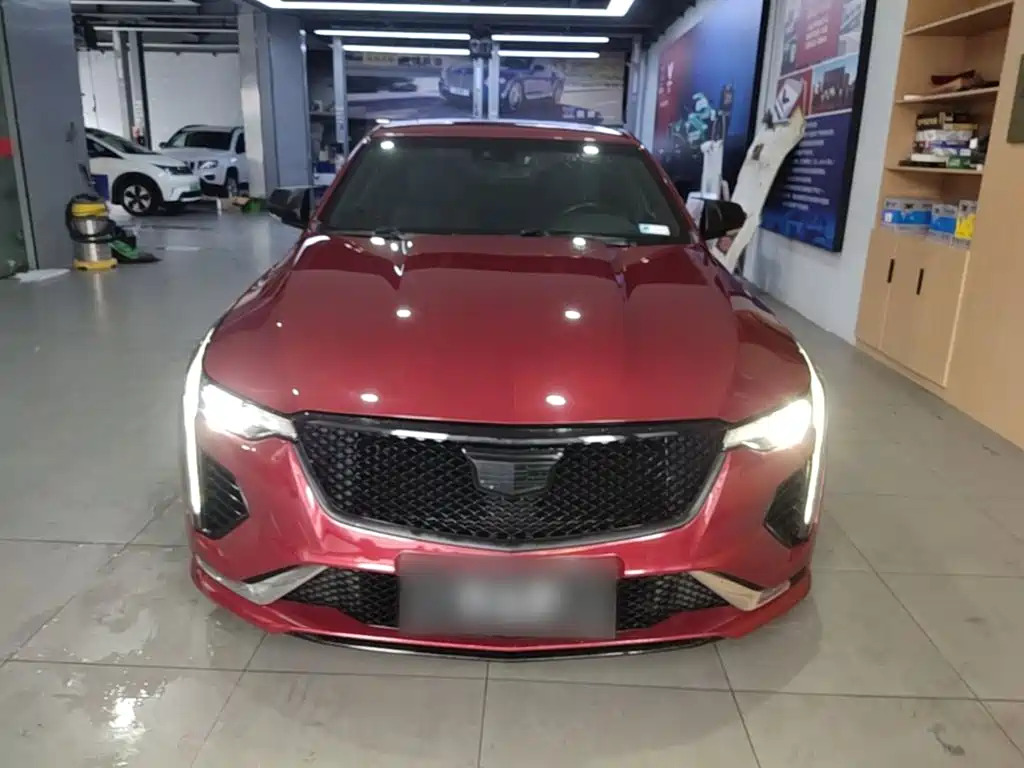 Cadillac CT4 — фото 3