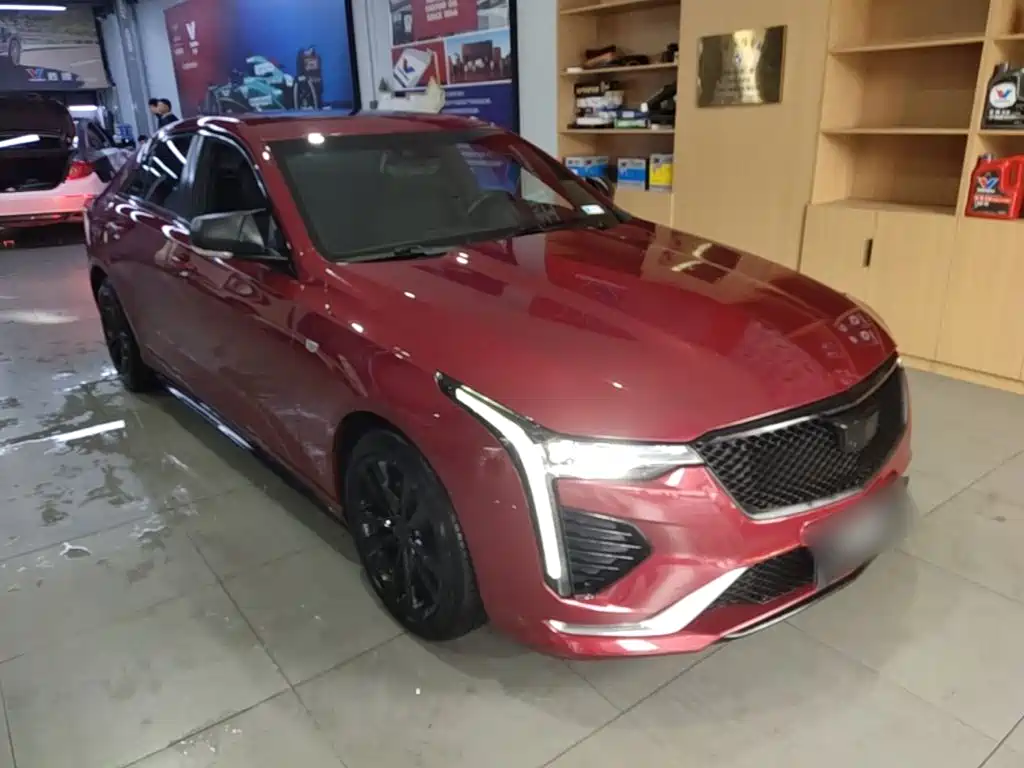 Cadillac CT4 — фото 4