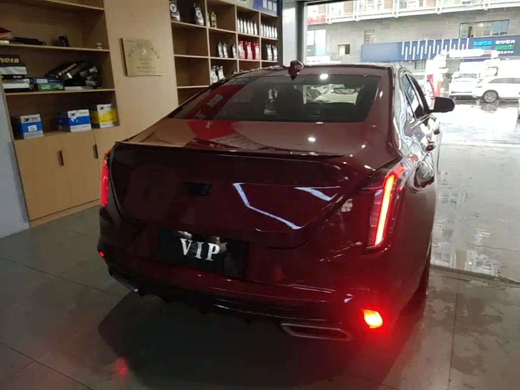 Cadillac CT4 — фото 6