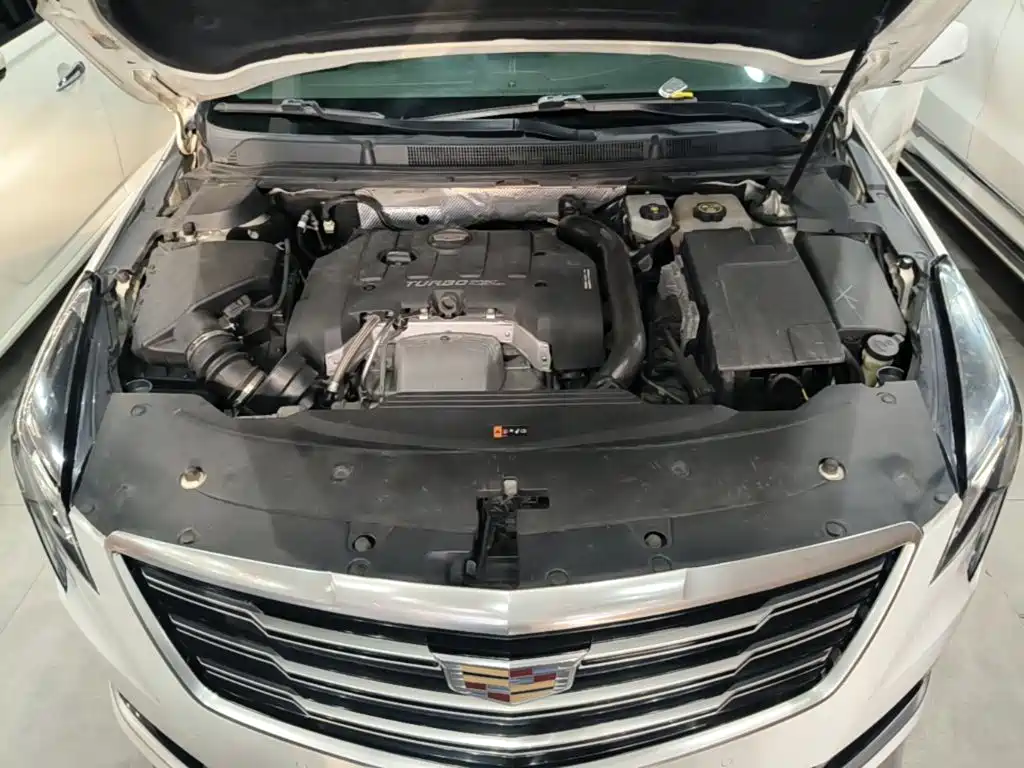 Cadillac XTS — фото 20