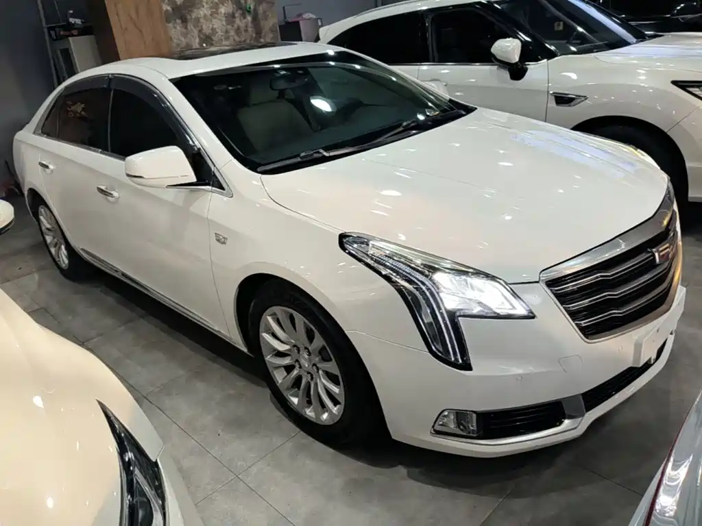 Cadillac XTS — фото 4