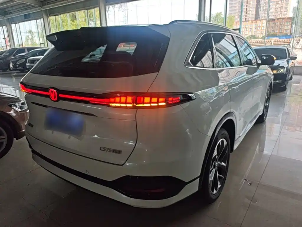 Changan CS75 PLUS — фото 7