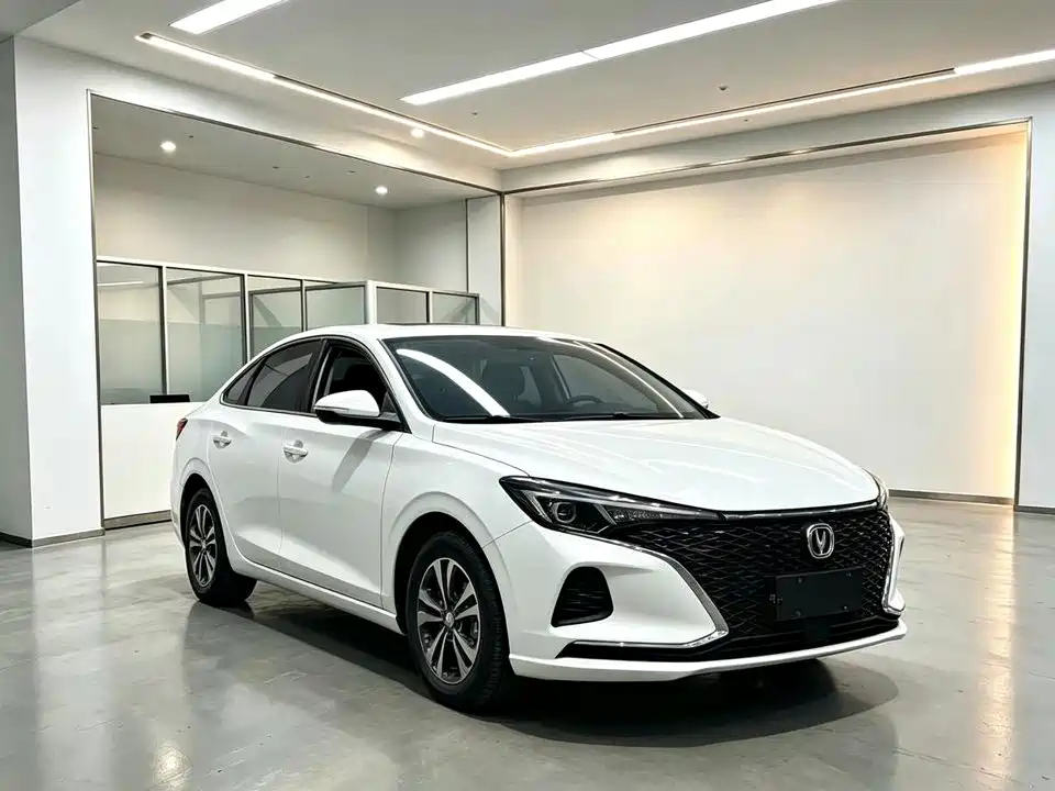 Changan Eado — фото 3