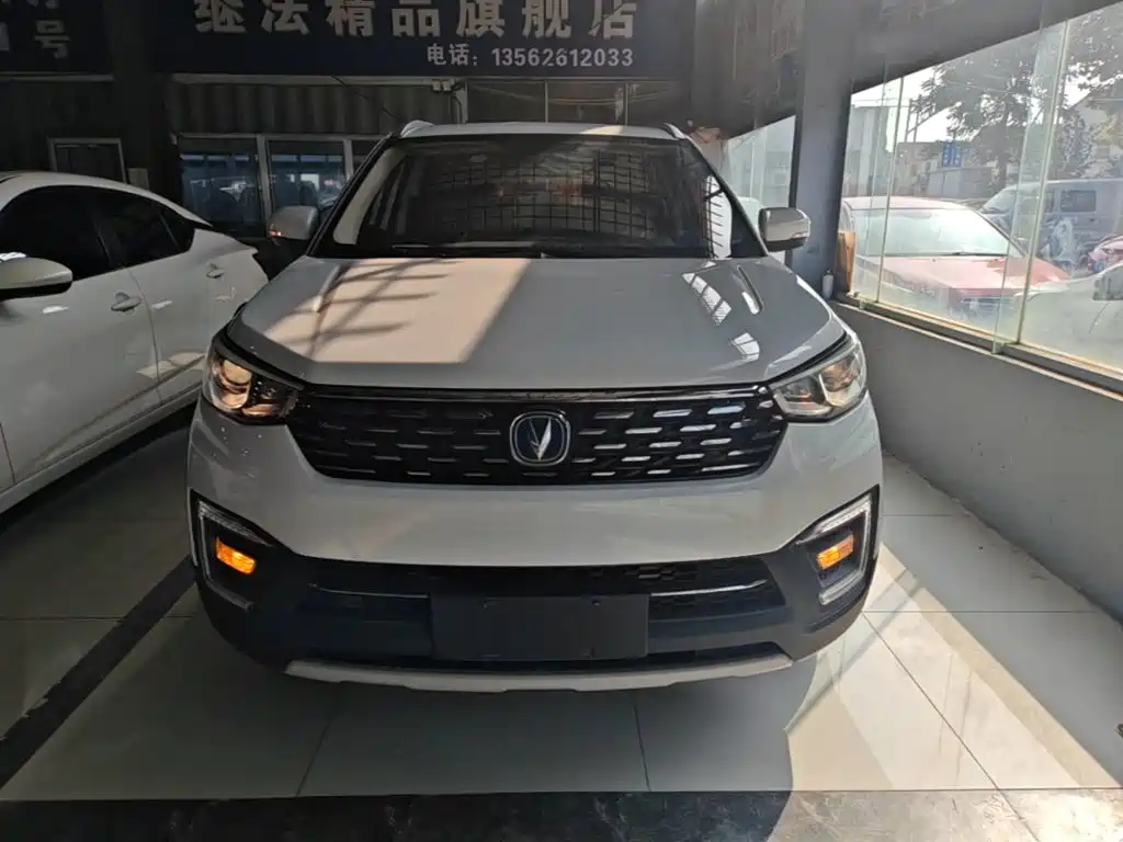 Changan CS55 — фото 3