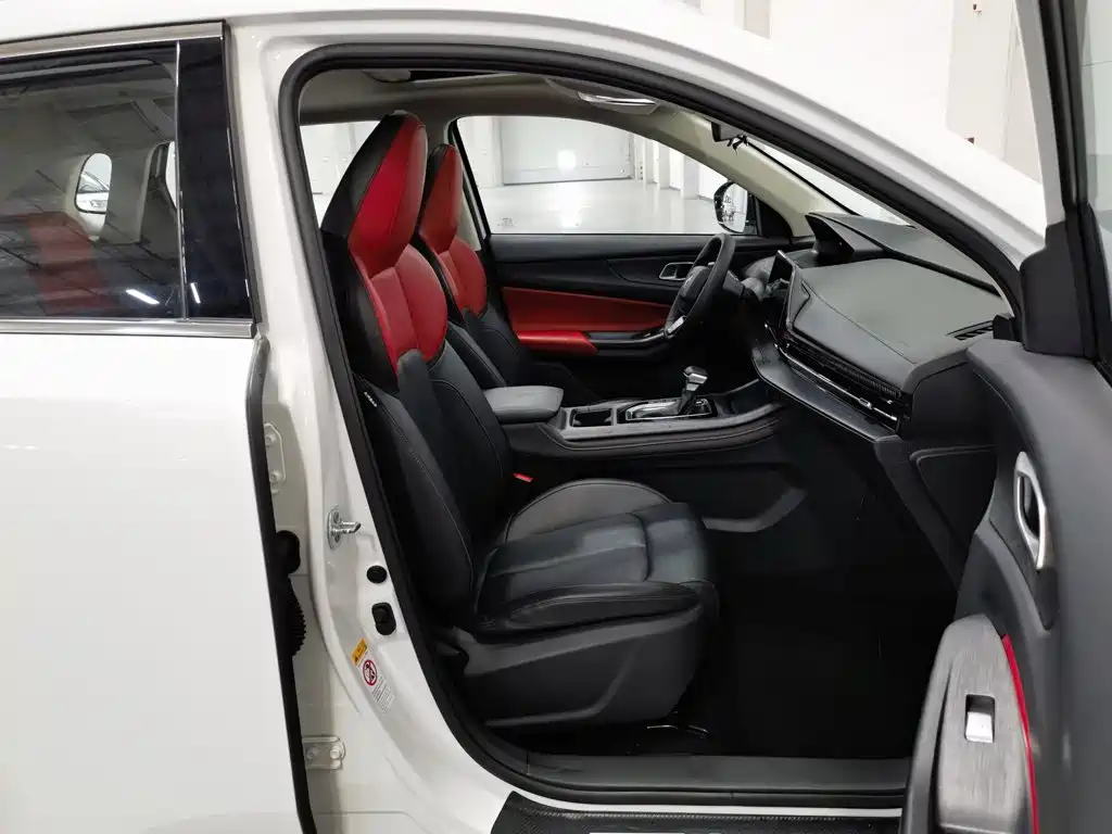 Changan CS55PLUS — фото 23