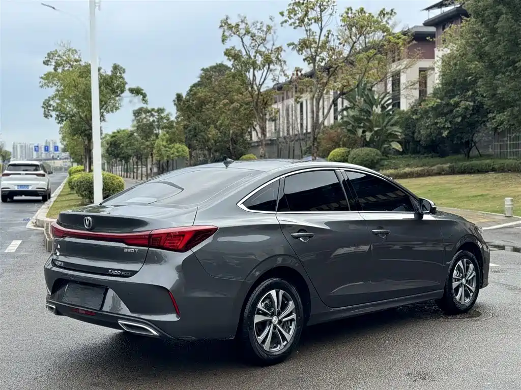 Changan Eado — фото 15