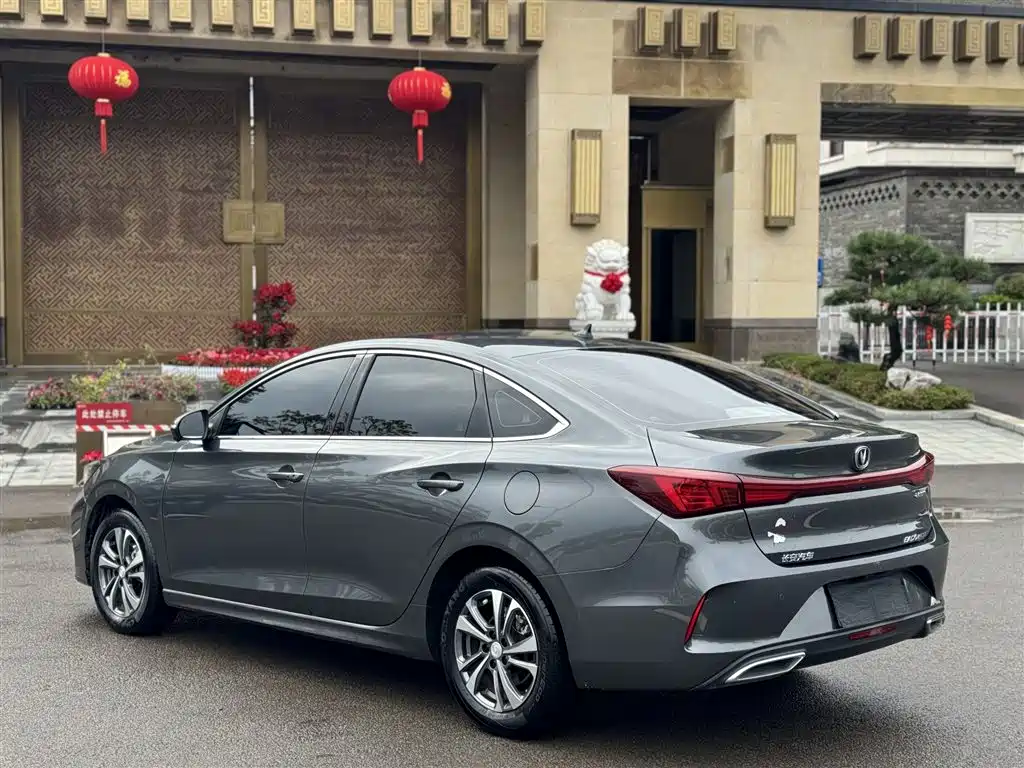 Changan Eado — фото 17