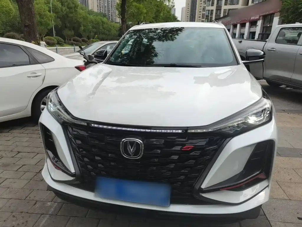 Changan CS75 PLUS — фото 3