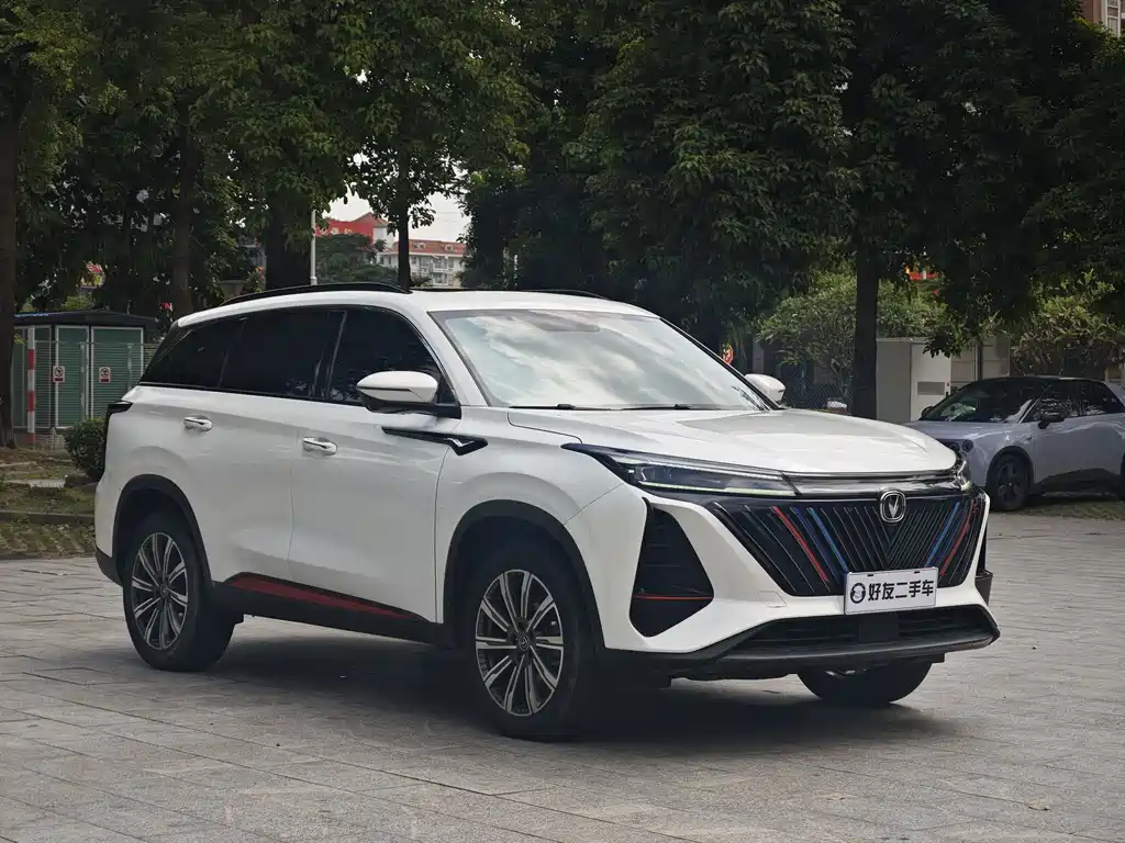 Changan CS75 PLUS — фото 3