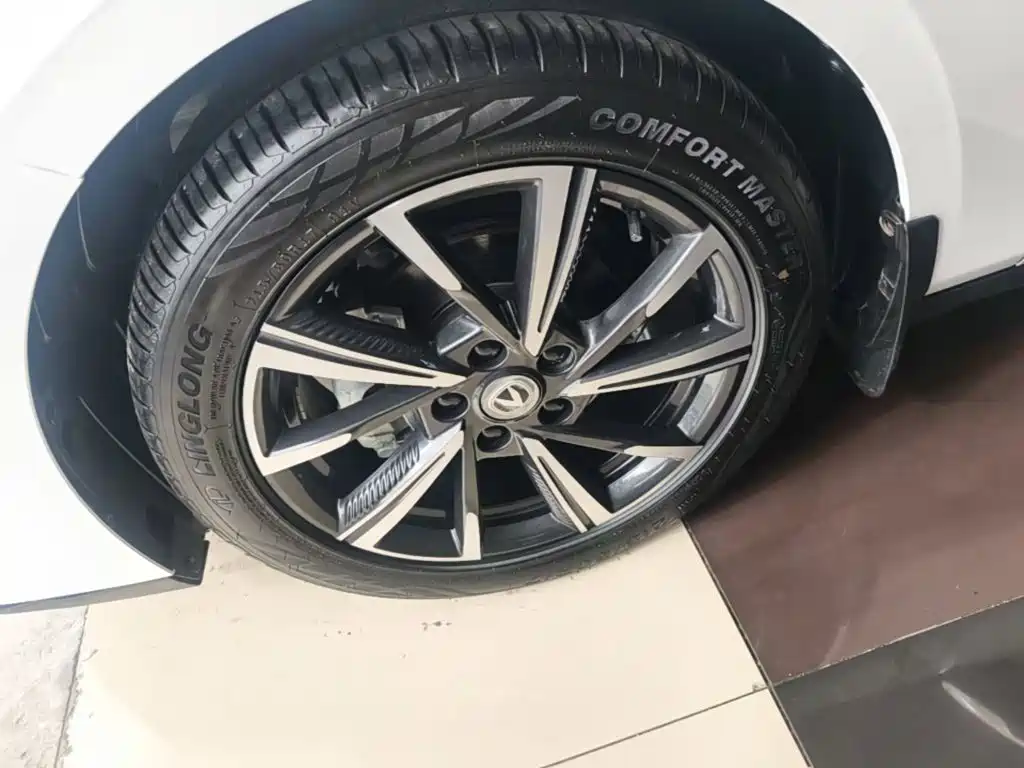 Changan Eado — фото 23
