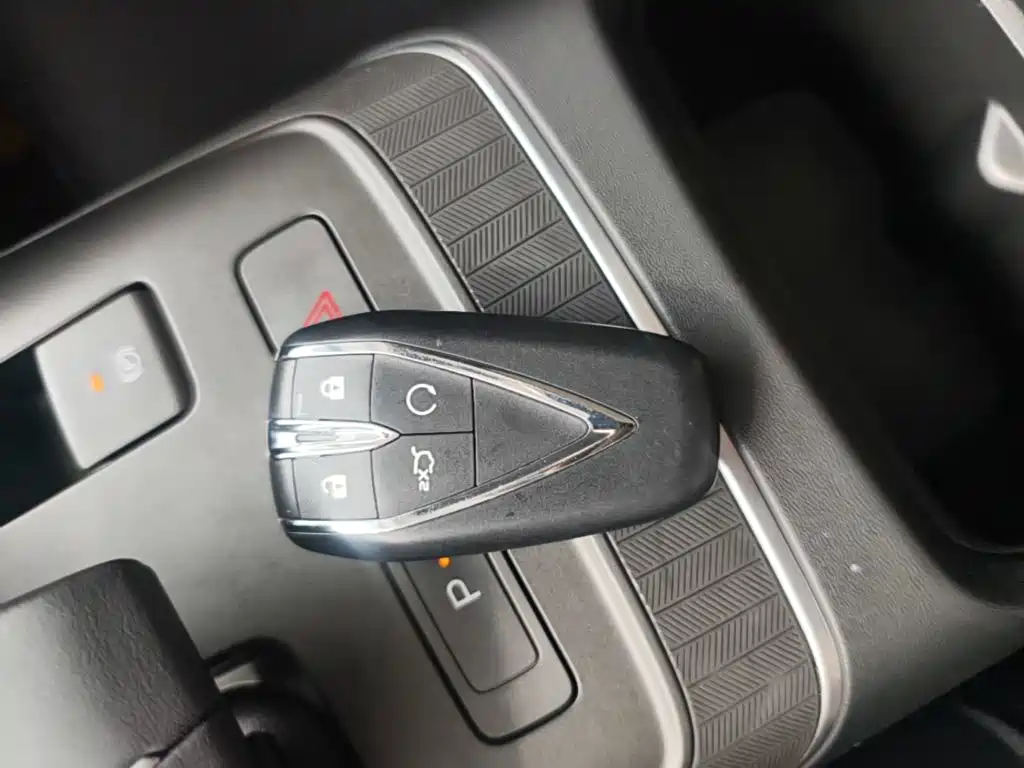 Changan Eado — фото 9