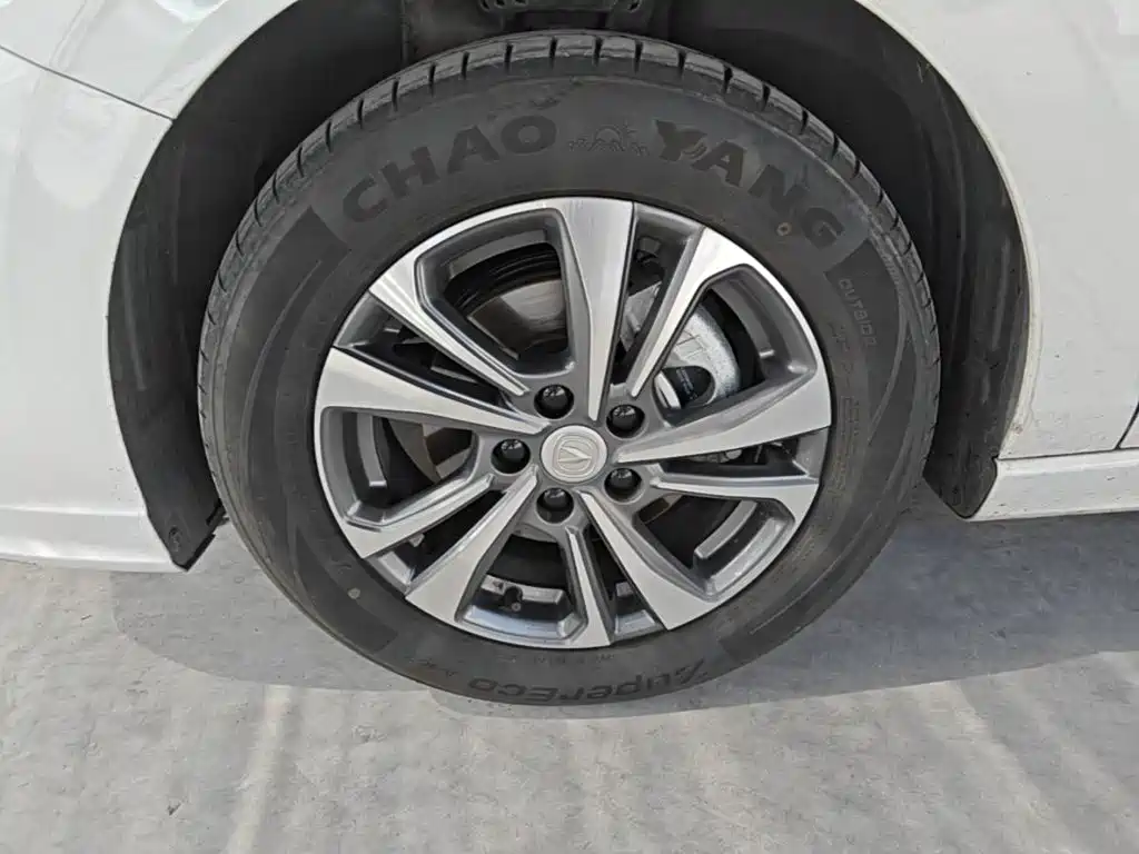 Changan Eado — фото 23