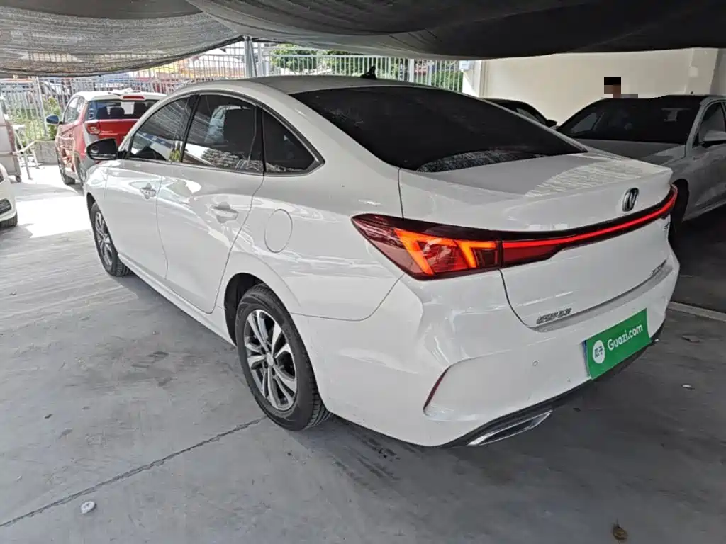 Changan Eado — фото 5