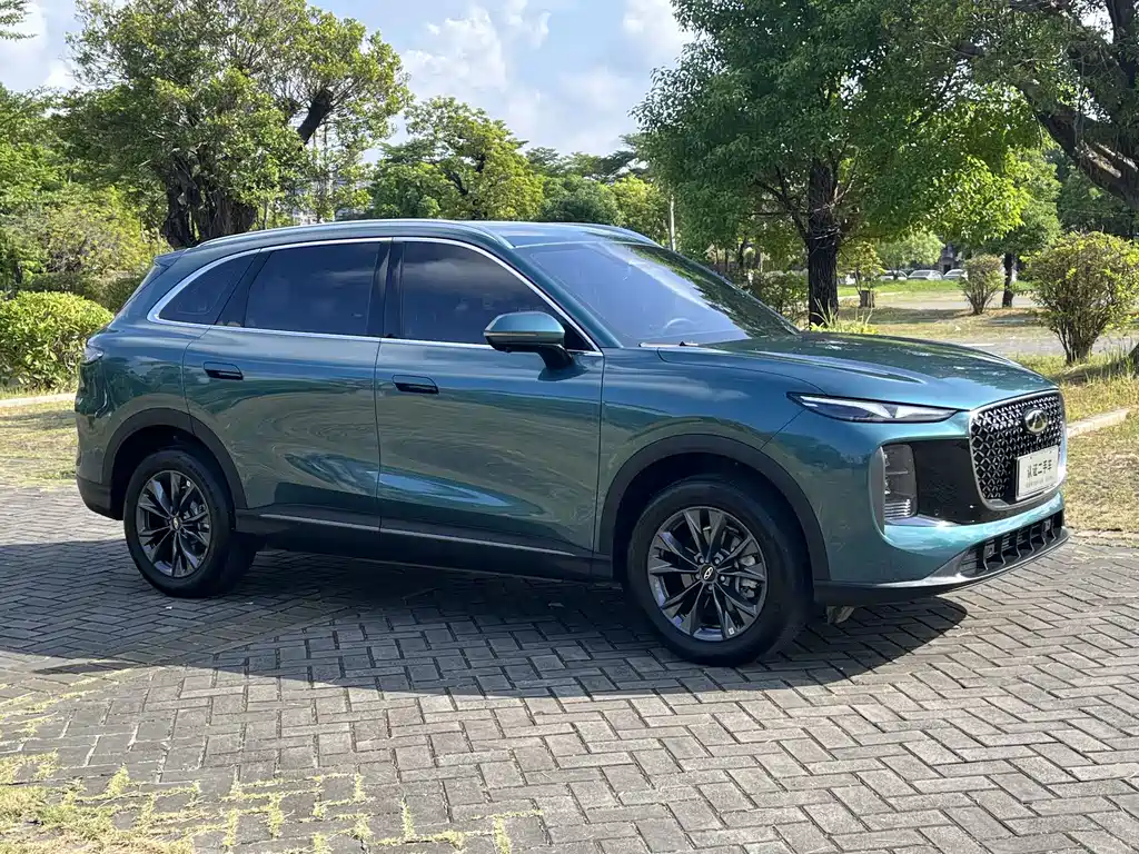 Chery Tiggo 8 — фото 3