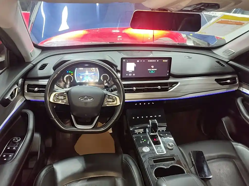 Chery Tiggo 8 — фото 10
