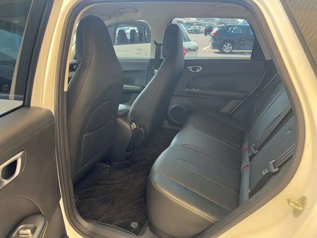 Chery QQ QQ3 EV — фото 11