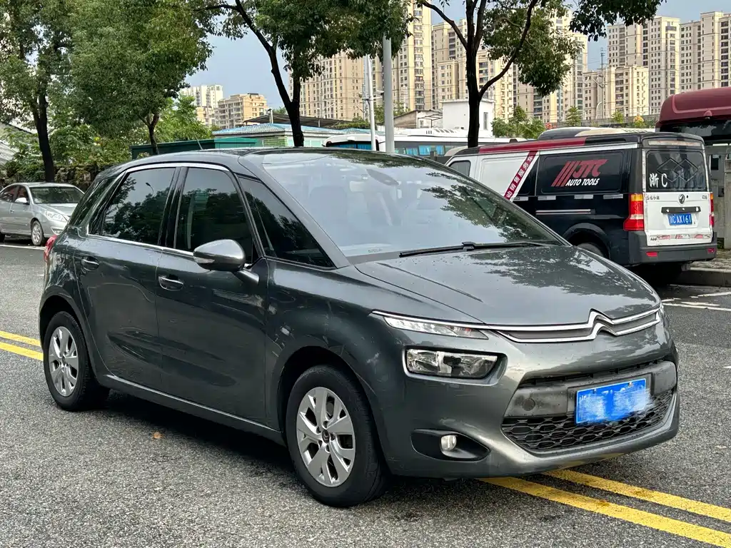 Citroen C4 Picasso — фото 3