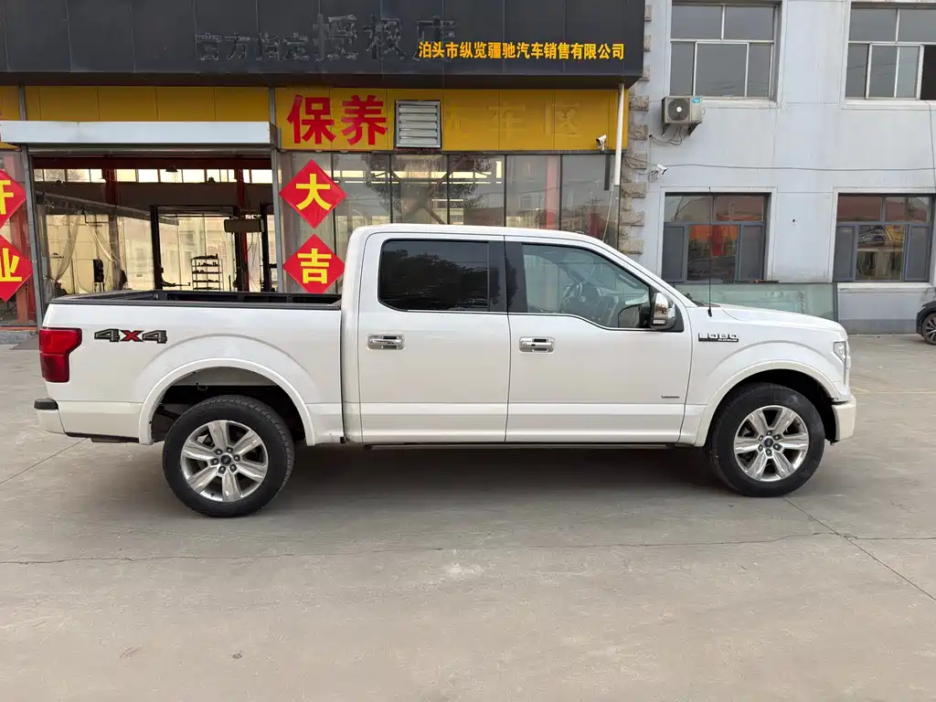 Ford F-150 Raptor — фото 4
