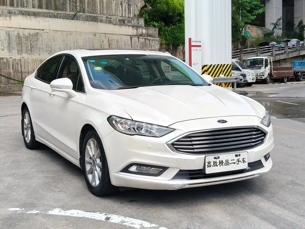 Ford Mondeo — фото 3