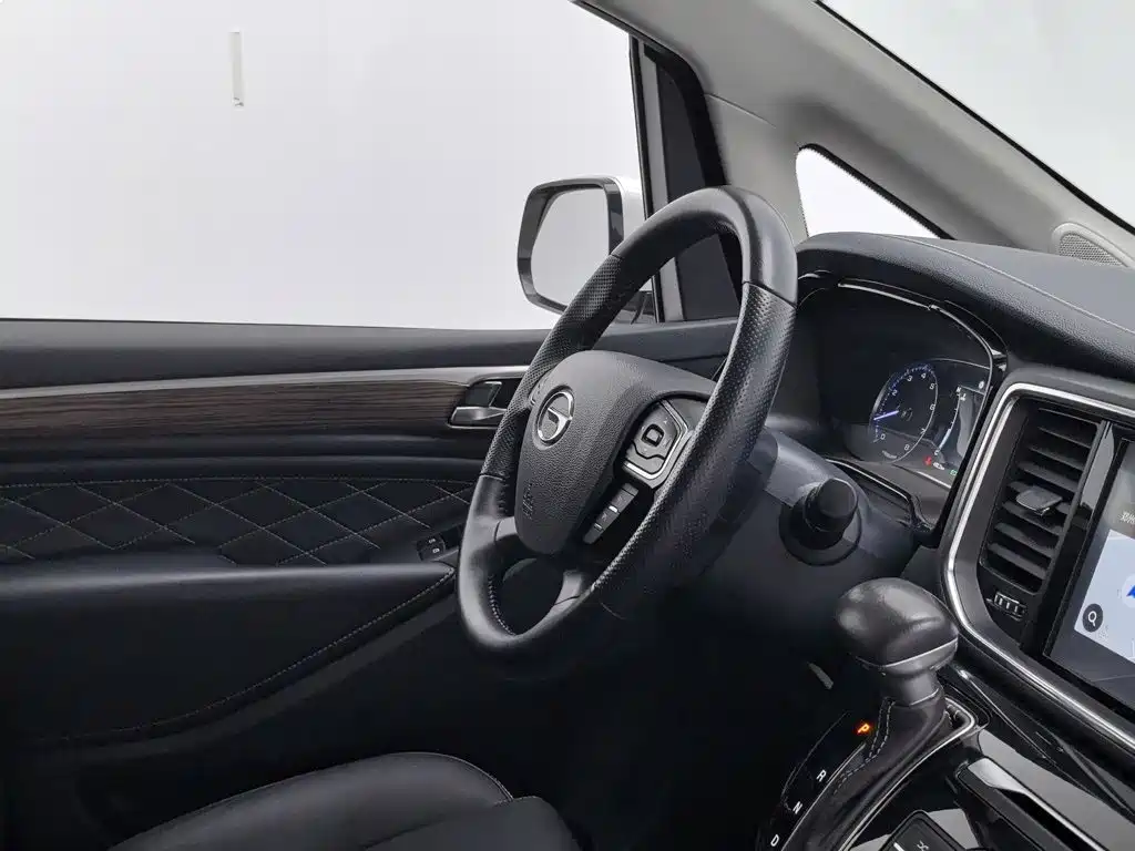 GAC Motor Trumpchi M8 — фото 22
