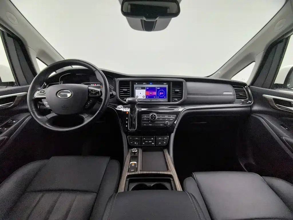 GAC Motor Trumpchi M8 — фото 5